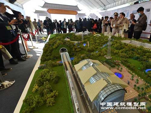 复兴号高铁列车模型
