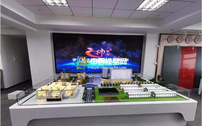 太阳能异聚态热利用系统沙盘模型