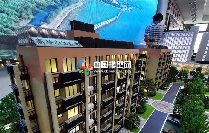 太阳能异聚态热利用系统沙盘模型