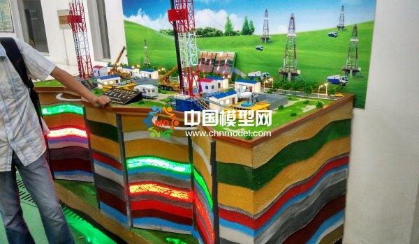 铀矿测井教学组合模型