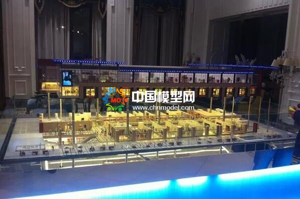 模型使用升降技术完美剖析内部空间
