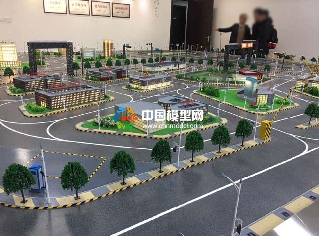 南京大学智能交通沙盘模型让出行更智慧