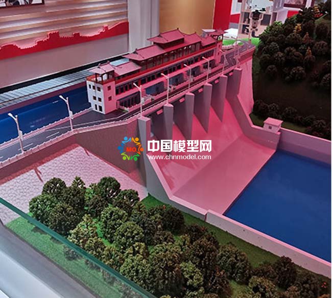 水库大坝沙盘模型
