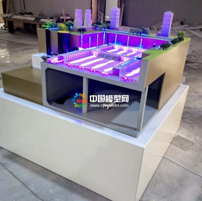 车库屋顶排水系统水沙盘模型